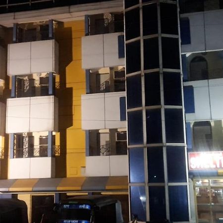Hotel Shelter Tarapith Exterior photo